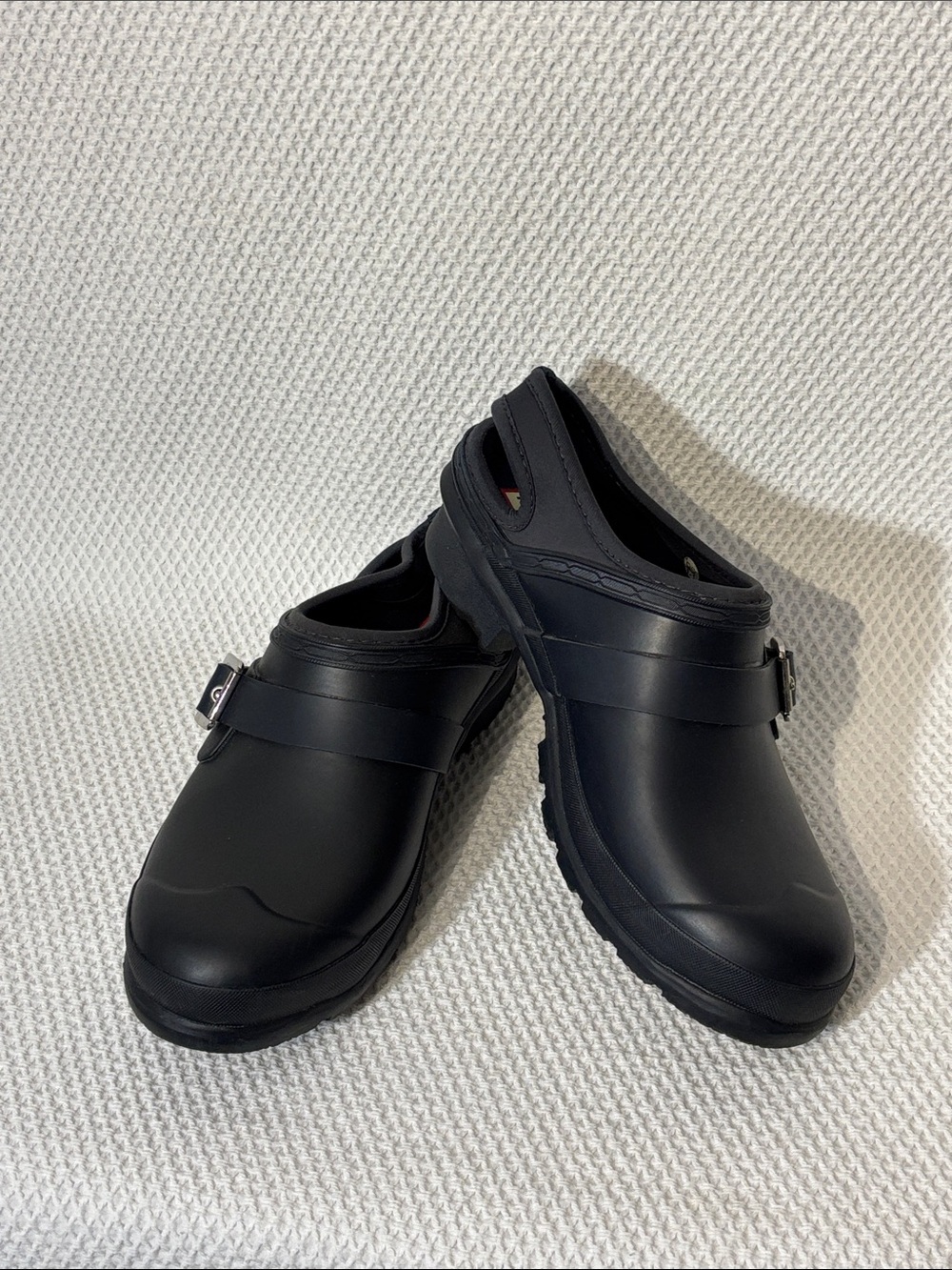 Hunter Sz 9 Slip-On Clog Loafers Buckle and Strap Rubber Round Toe Chunky Sole